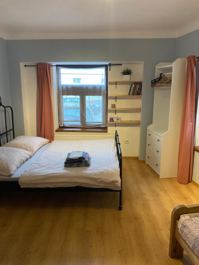Apartman Centrum Їчін Екстер'єр фото